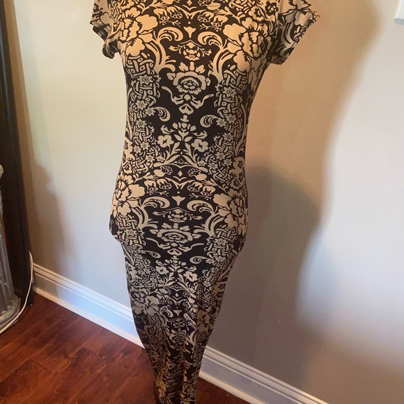 Dress this Dress Up or Casual - Picture 5 of 6